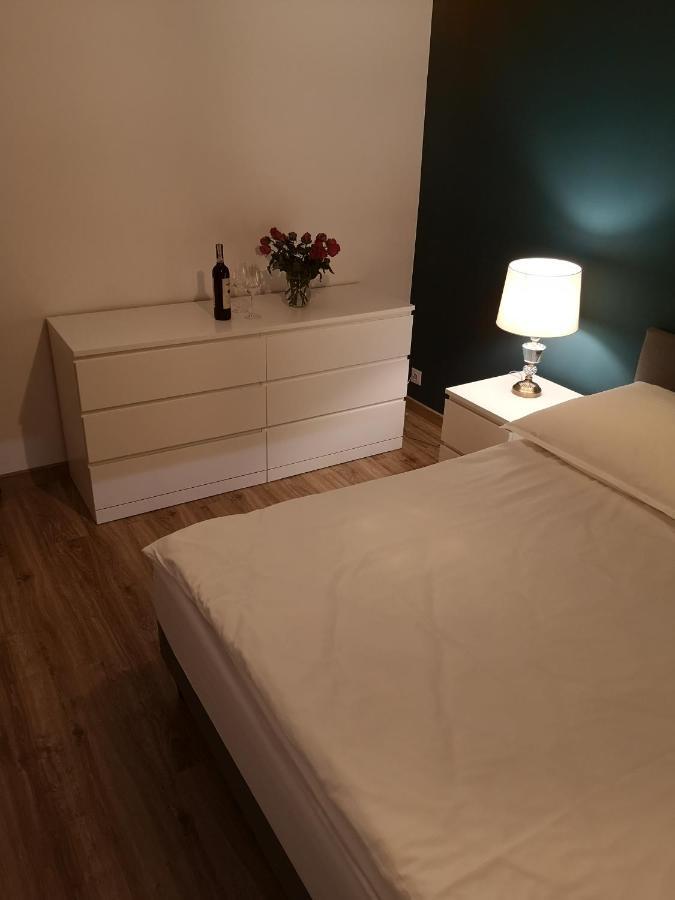 Apartamenty Lawendowy Zakatek 4 Opole Kültér fotó